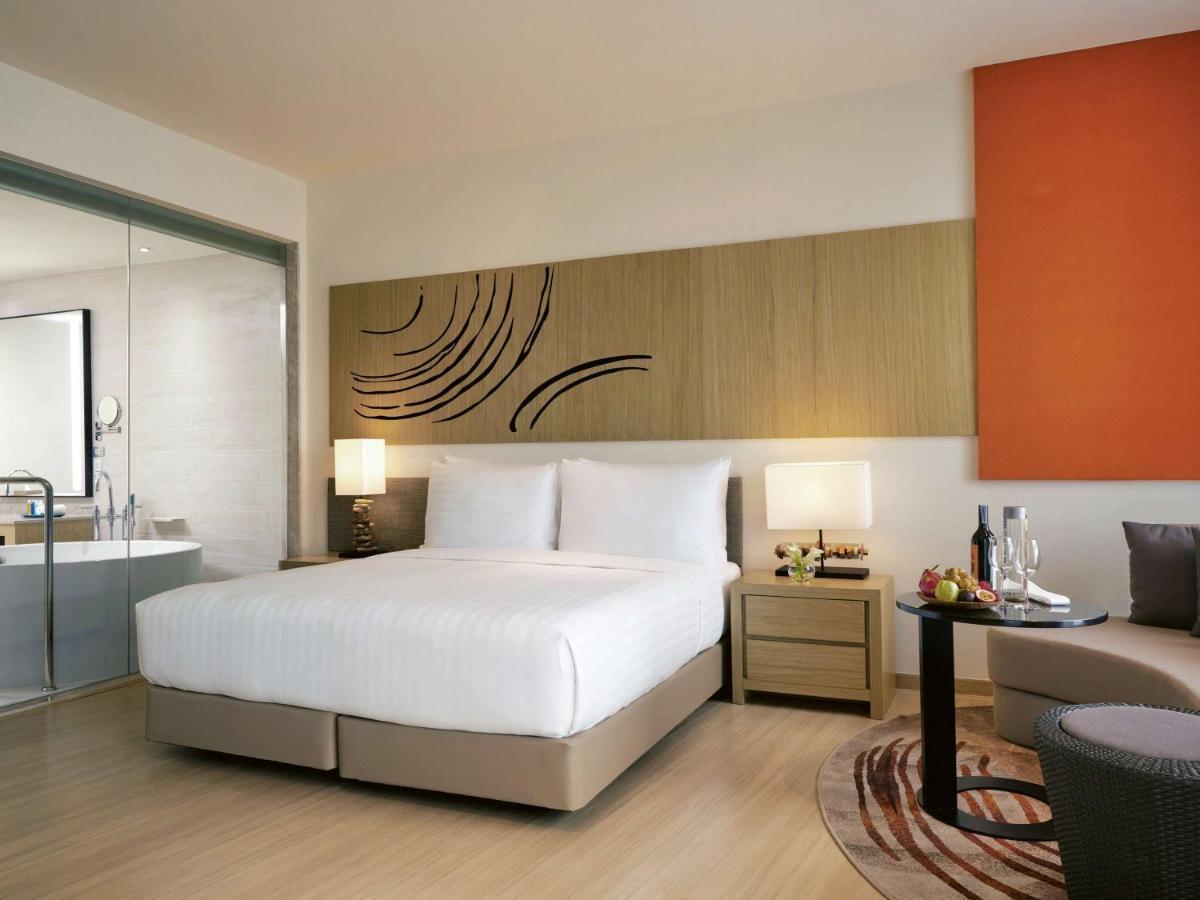 Moevenpick Siam Hotel Na Jomtien Pattaya Na Chom Thian Exterior photo